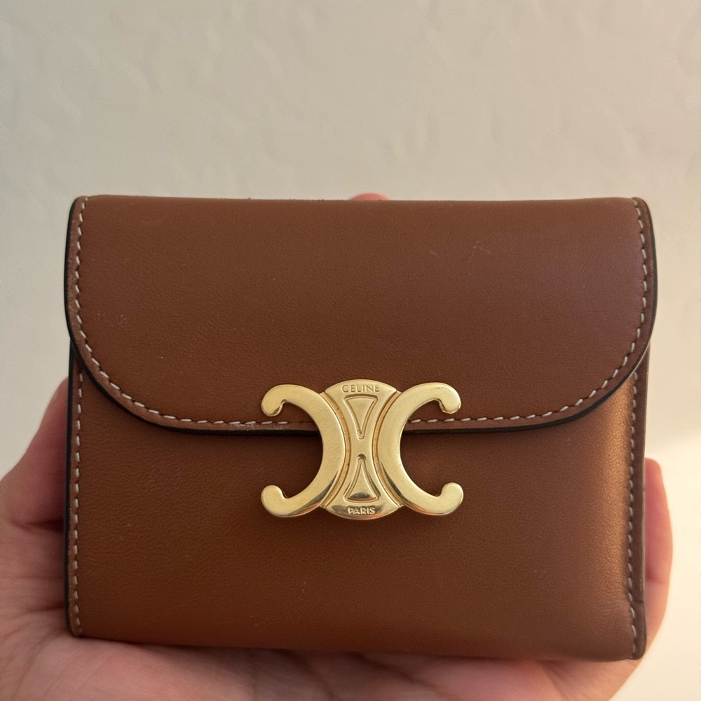 Celine SMALL FLAP WALLET TRIOMPHE IN SHINY CALFSKIN